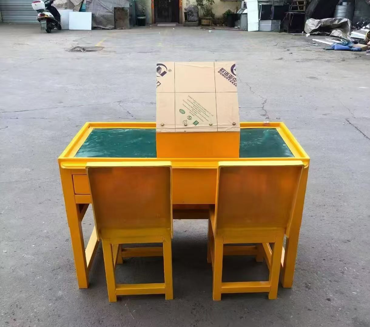 库伦防静电导通桌井下煤矿火工品发放桌：危险品流转的安全守护者